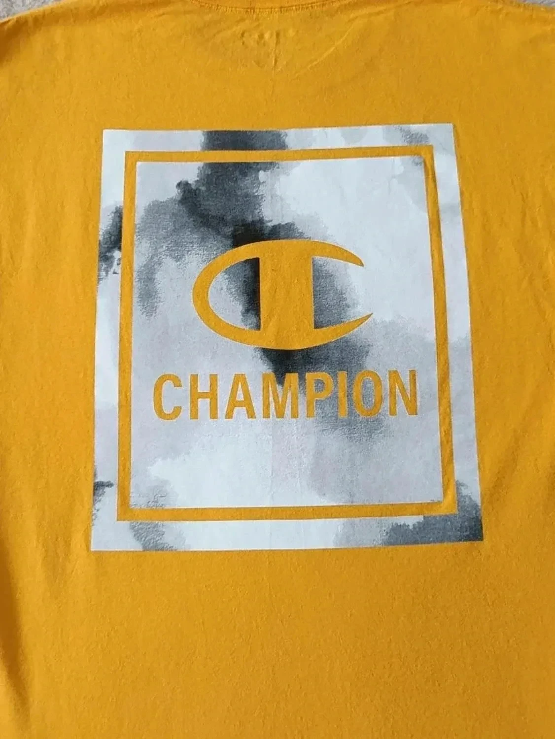 Camiseta Champion amarilla Talla L – photo 6